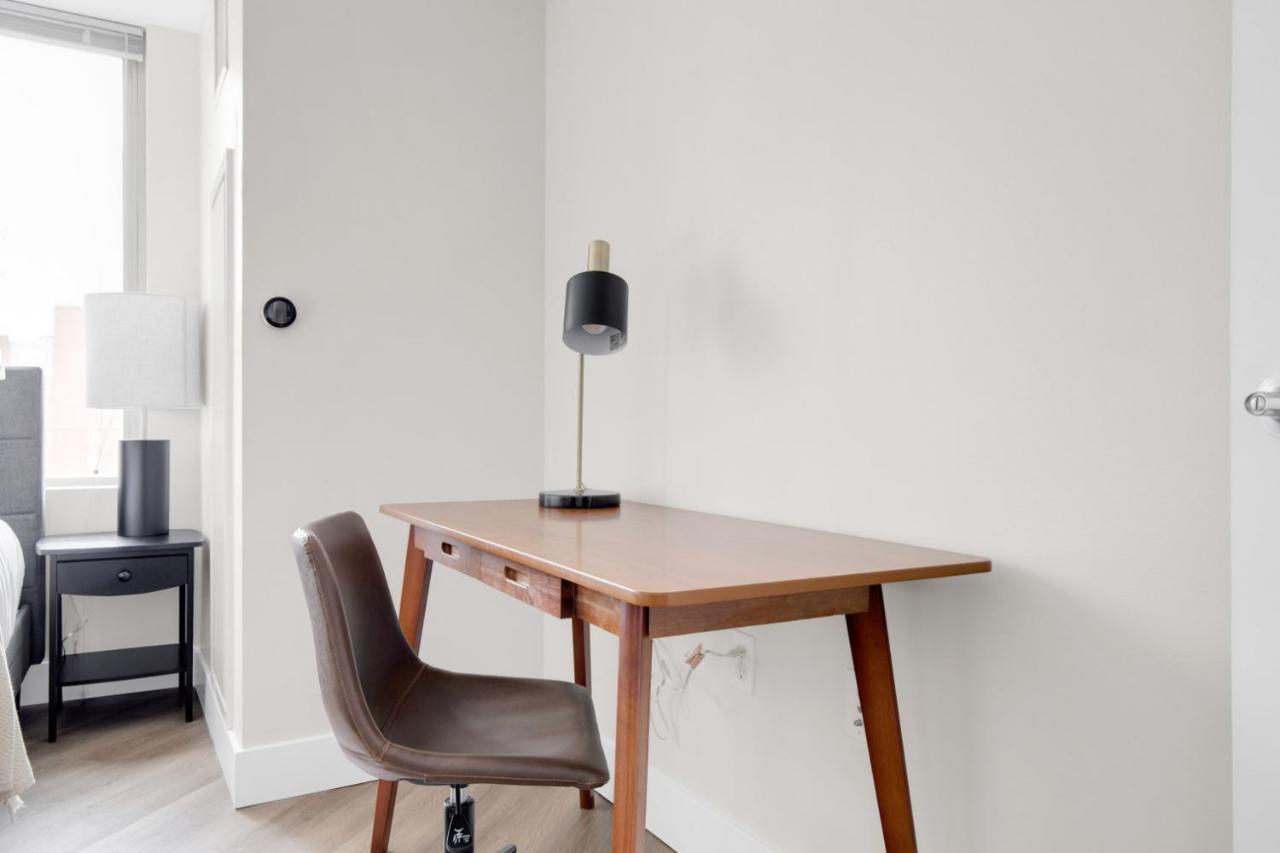 شقة E Cambridge 1Br W Wd Gym Steps From Train Bos-524 بوسطن المظهر الخارجي الصورة